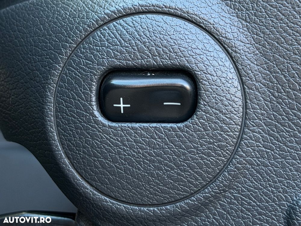 Mercedes-Benz Viano 3.0 CDI DPF lang Automatik Avantgarde - 36