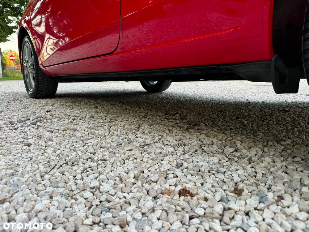 Toyota Yaris - 9