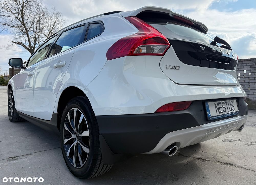Volvo V40 Cross Country T3 Geartronic Momentum - 6