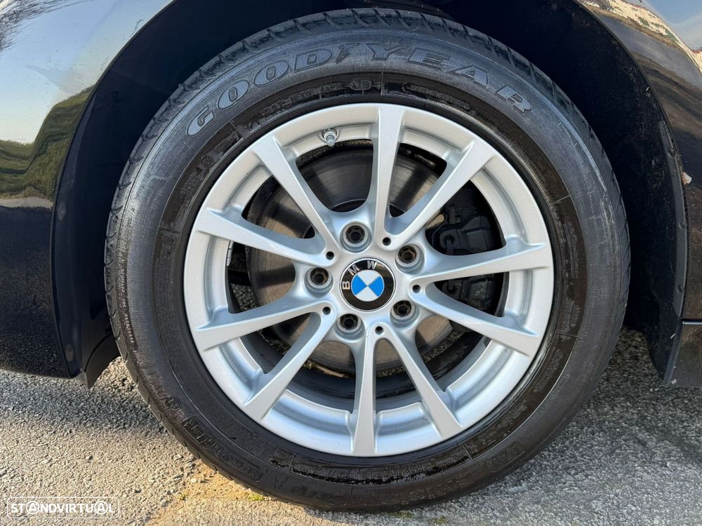 BMW 320 d Aut. Sport Line - 10