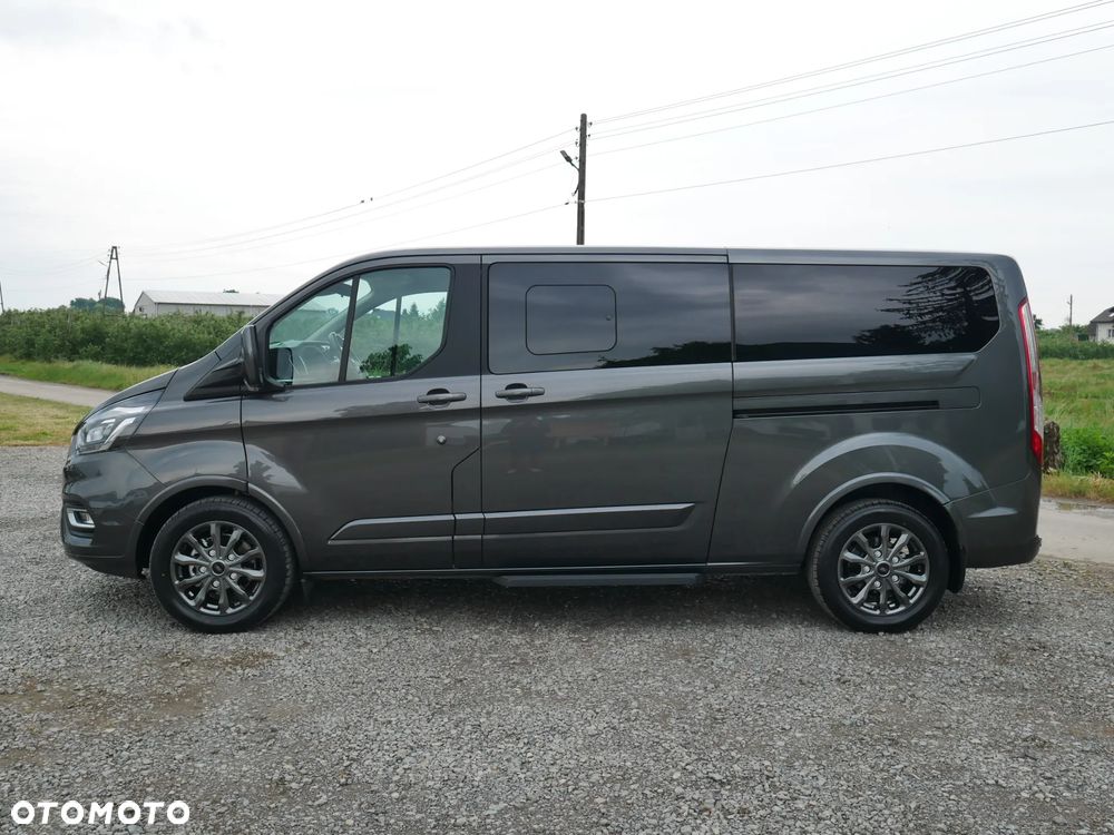 Ford Tourneo Custom 320 L2H1 VA Autm Titanium - 4
