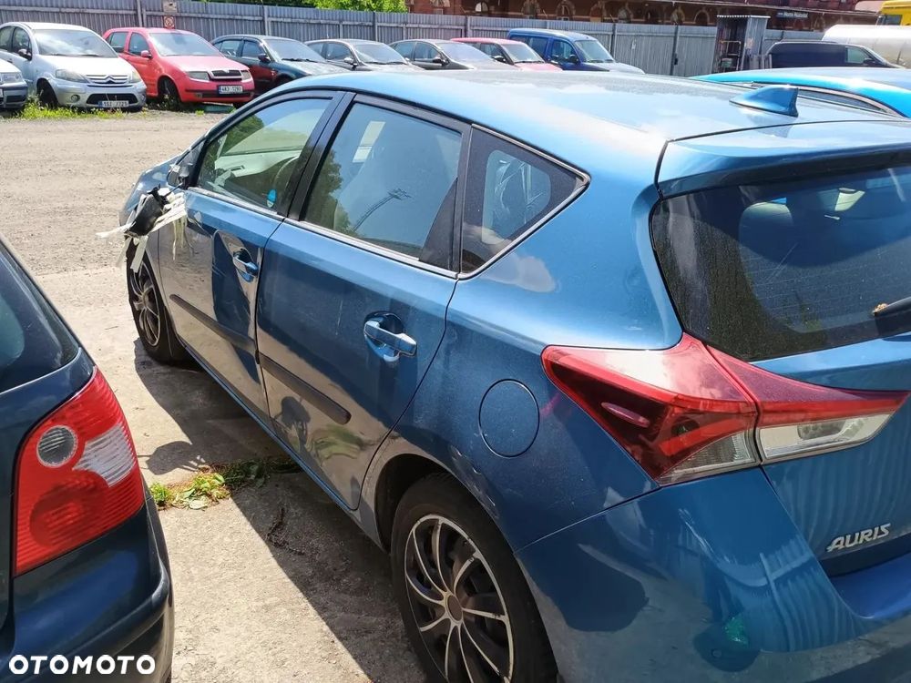 Toyota Auris 1.6 Active - 10