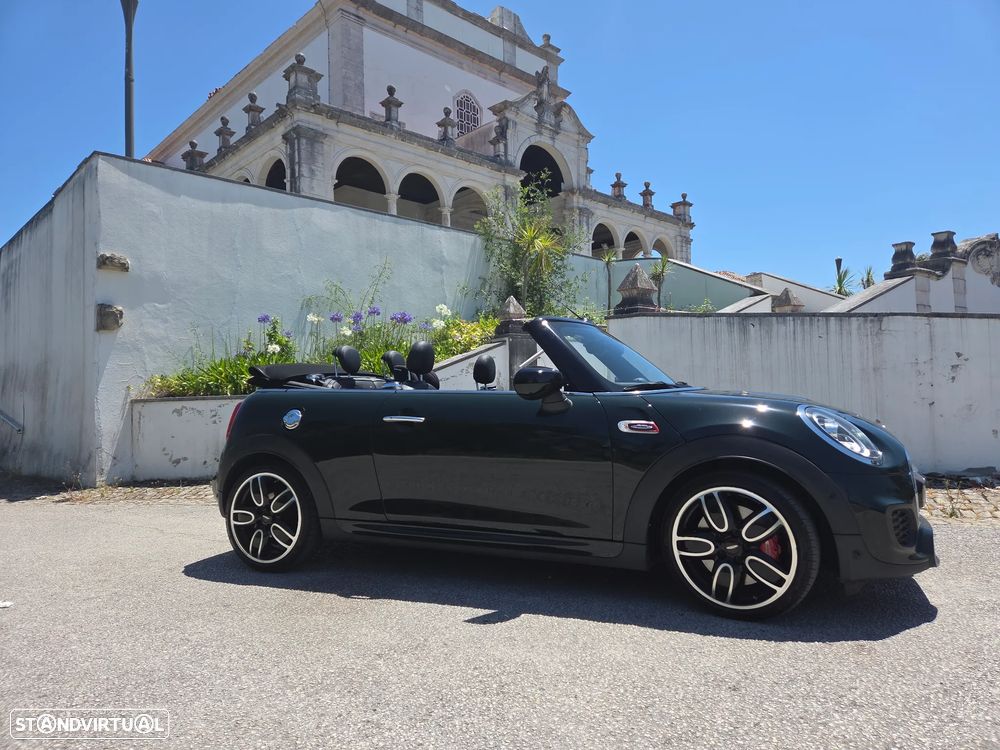 MINI Cabrio John Cooper Works - 6