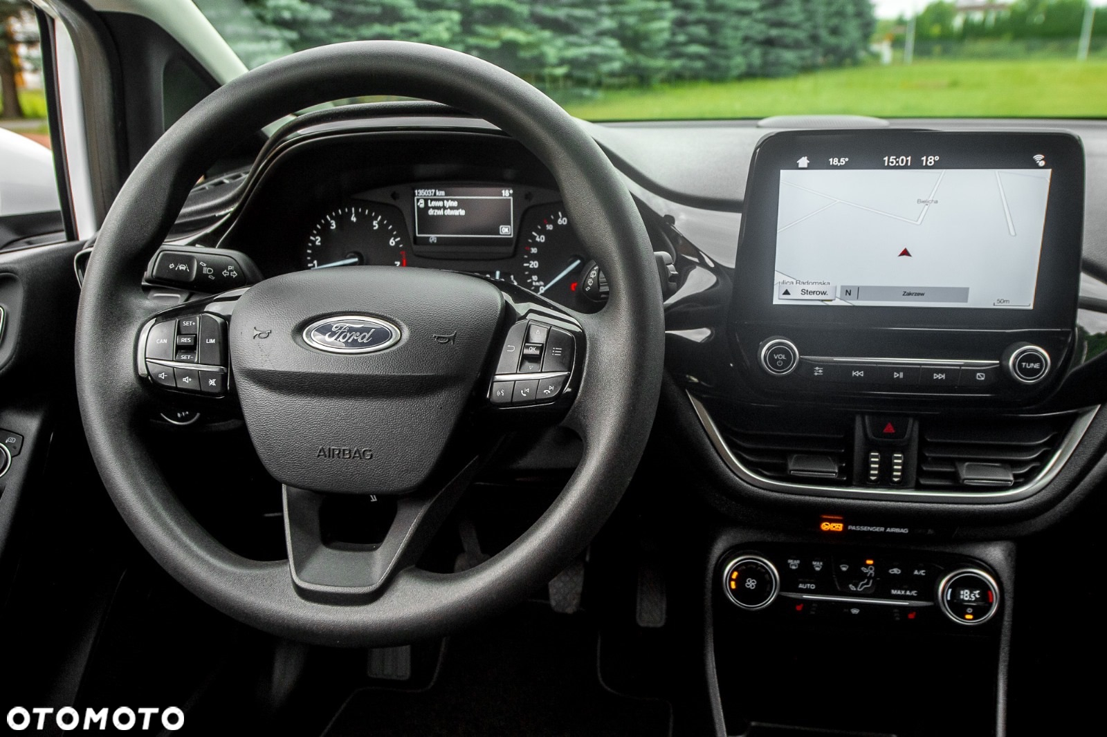 Ford Fiesta 1.0 EcoBoost S&S TITANIUM - 25