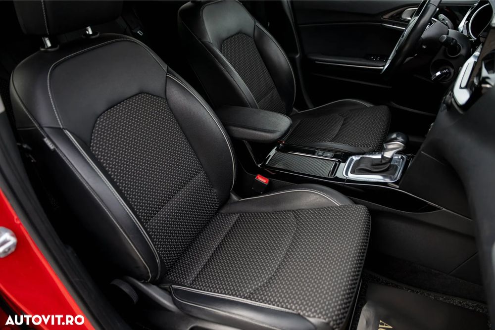 Kia Ceed 1.6 CRDi DCT GT Line - 16