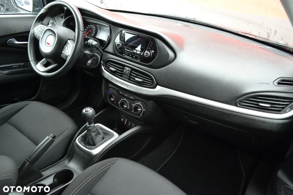 Fiat Tipo 1.4 16v Easy - 9