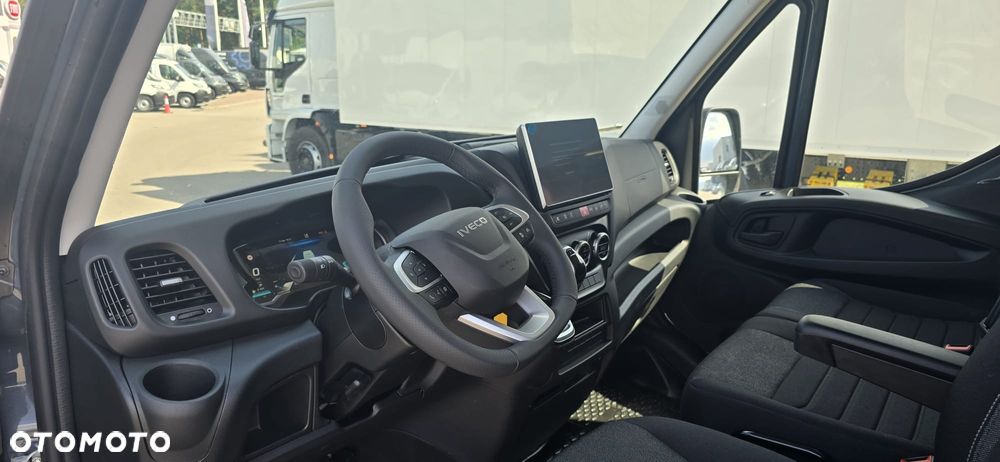 Iveco W CENIE PRZEGLĄDY EKSPOATACYJNE 4 LATA lub 300 000 km !!! - 18