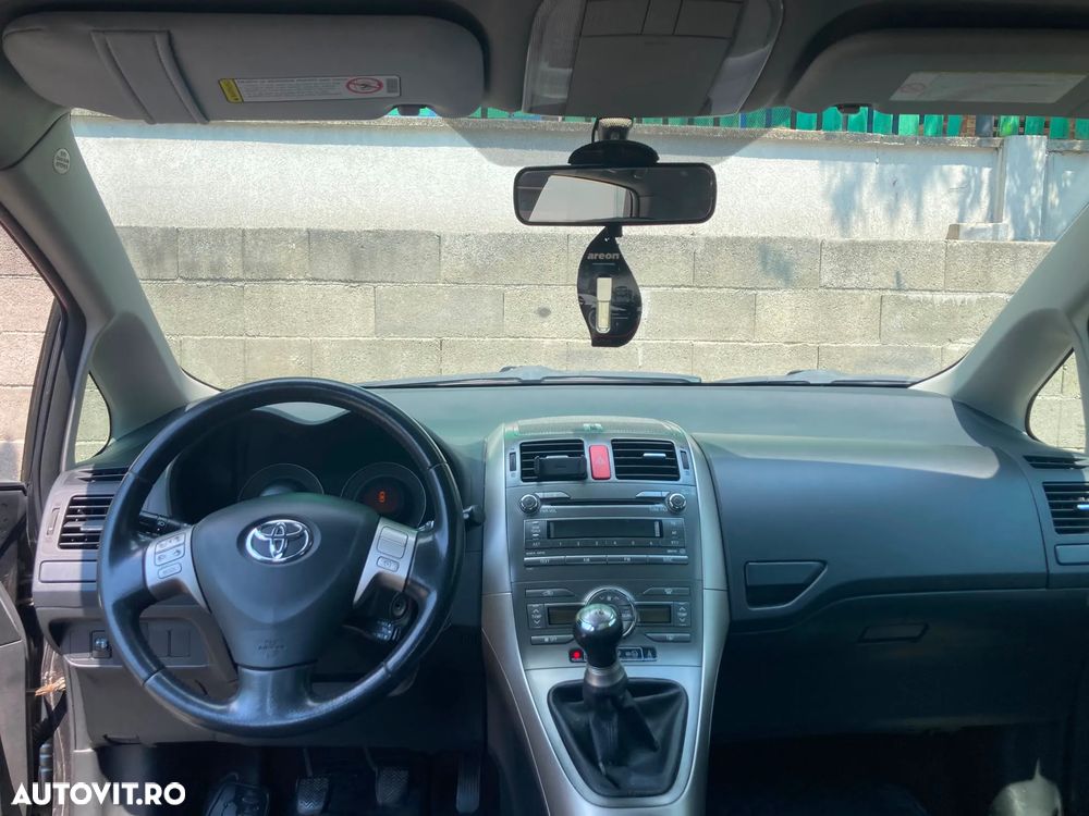 Toyota Auris - 9