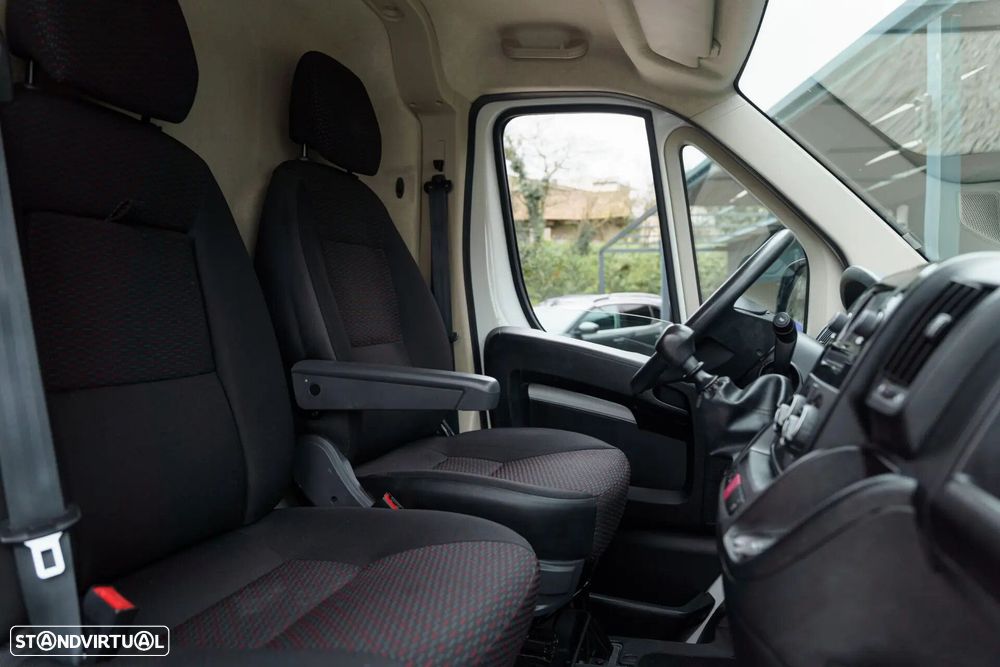 Peugeot Boxer 2.2 BlueHDi 335 L2 CD - 12