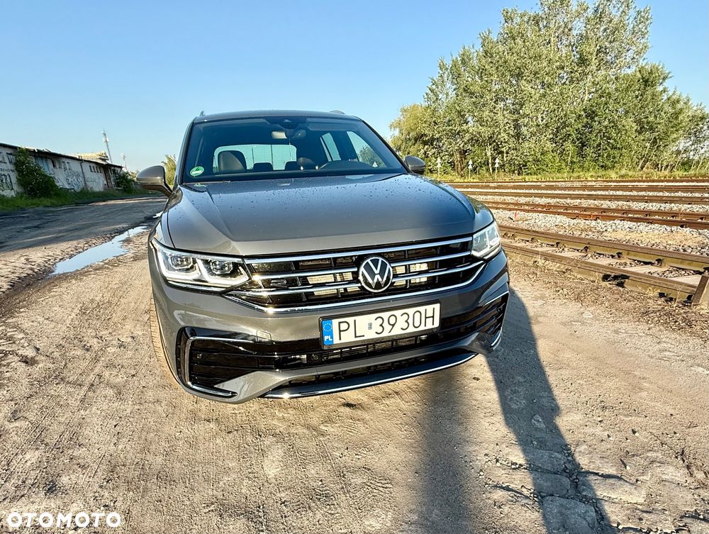 Volkswagen Tiguan 2.0 TDI SCR 4MotION DSG R-Line - 9