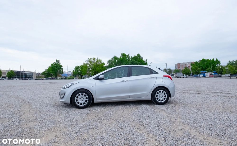 Hyundai i30 blue 1.6 CRDi YES Silver - 1