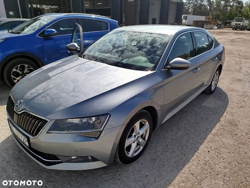 Skoda Superb 1.6 TDI Ambition - 25