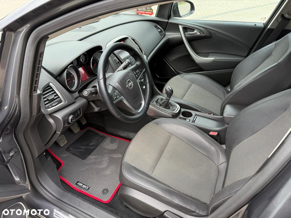 Opel Astra 2.0 CDTI DPF Cosmo - 17
