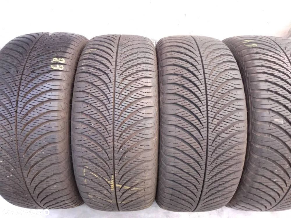 Goodyear Vector 4Seasons Gen-2 215/50 R17 95V 2024 8mm - 1