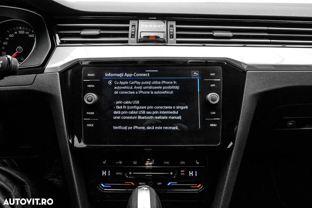 Volkswagen Passat 1.5 TSI ACT DSG Comfortline - 22