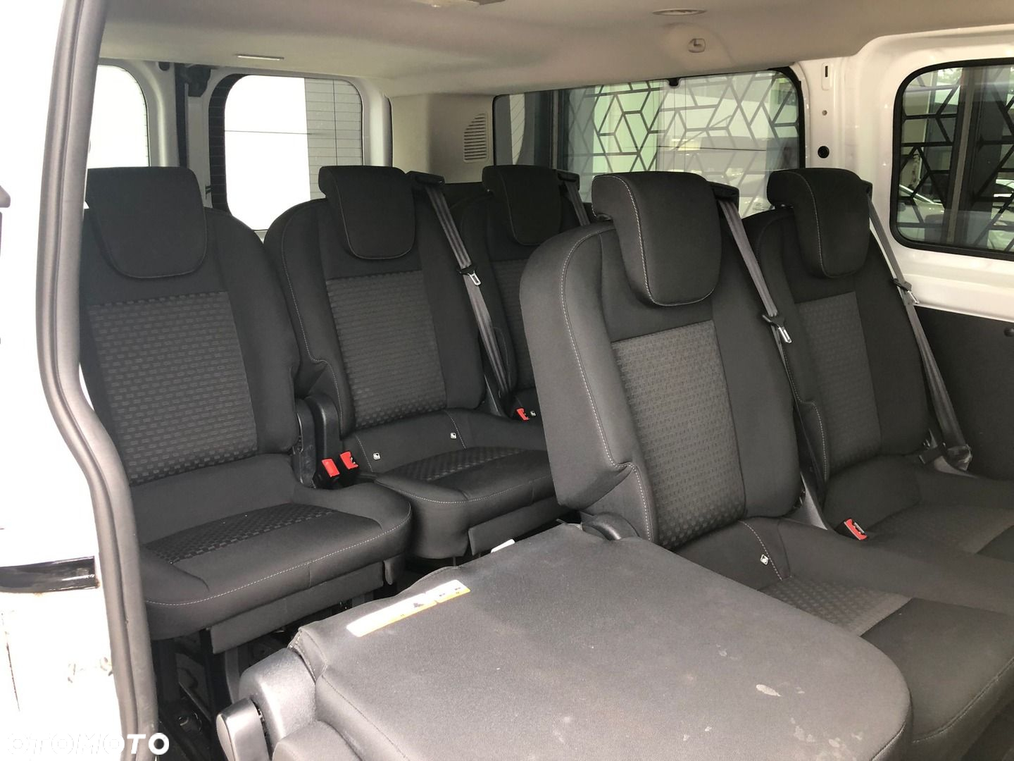 Ford Tourneo Custom 2.0 EcoBlue L2 Trend - 25