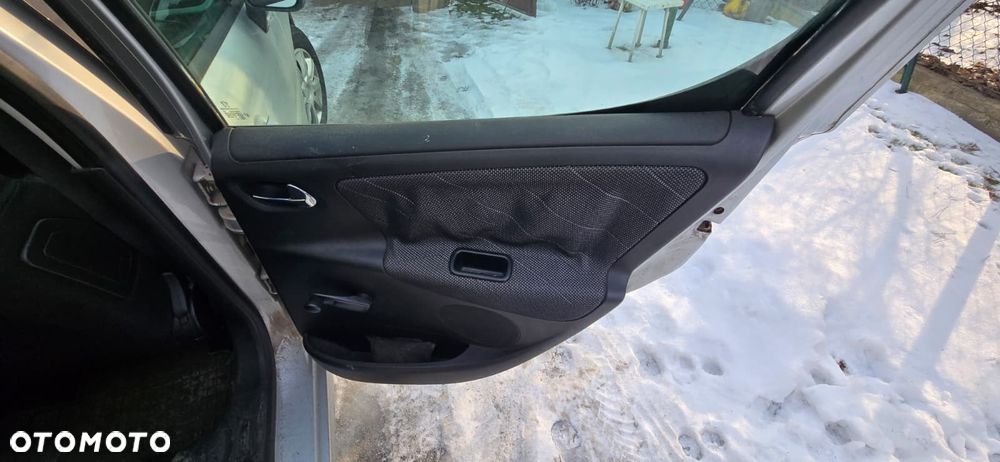 Peugeot 207 1.4 16V Sporty - 12