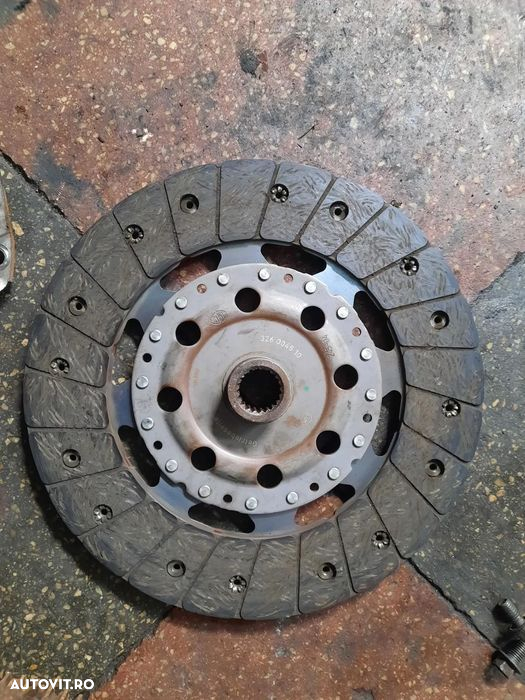 Kit ambreiaj masa dubla volanta placa si disc luk aproape nou peugeot - 2