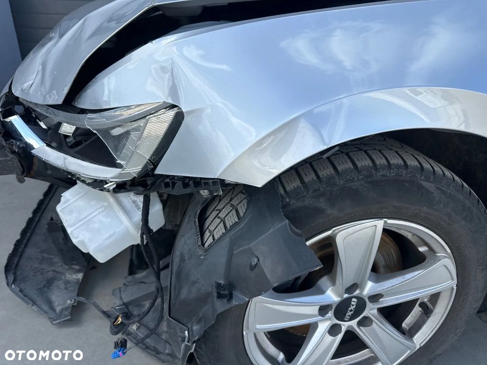 Volkswagen Passat 2.0 TDI SCR DSG Comfortline - 11