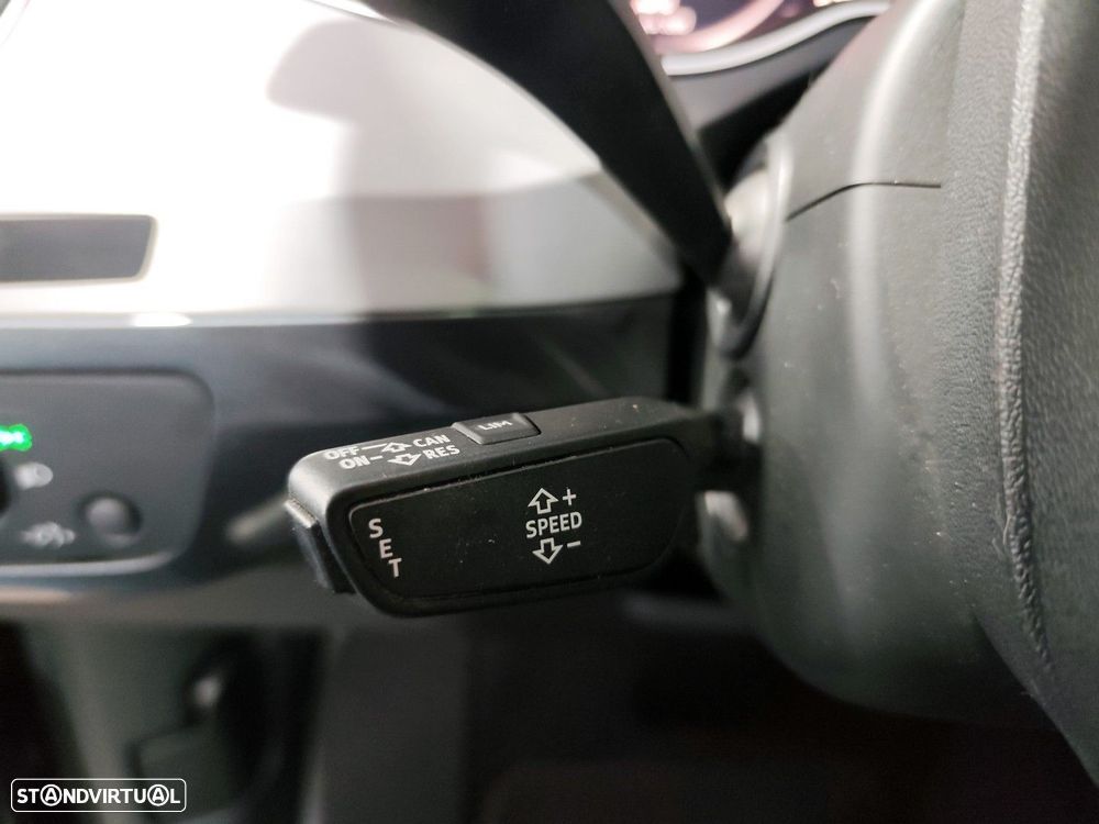 Audi Q7 3.0 TDI quattro S-line Tiptronic 7L - 38