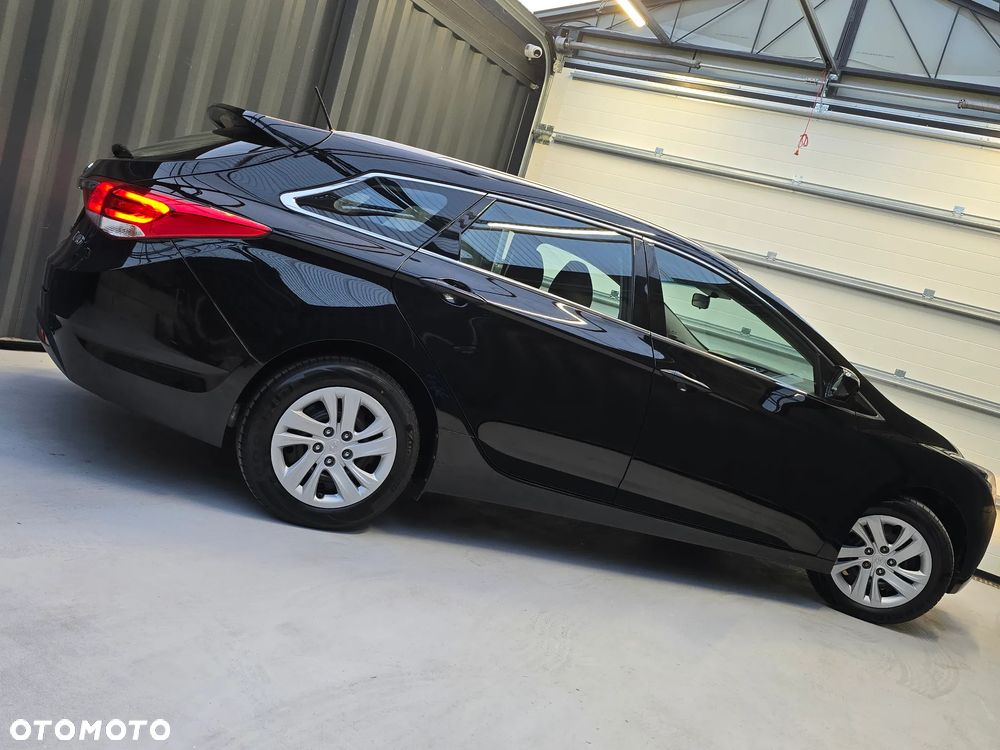 Hyundai i40 i40cw 1.6 Fifa World Cup Edition - 23