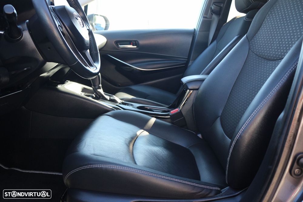 Toyota Corolla SD 1.8 Hybrid Luxury - 37