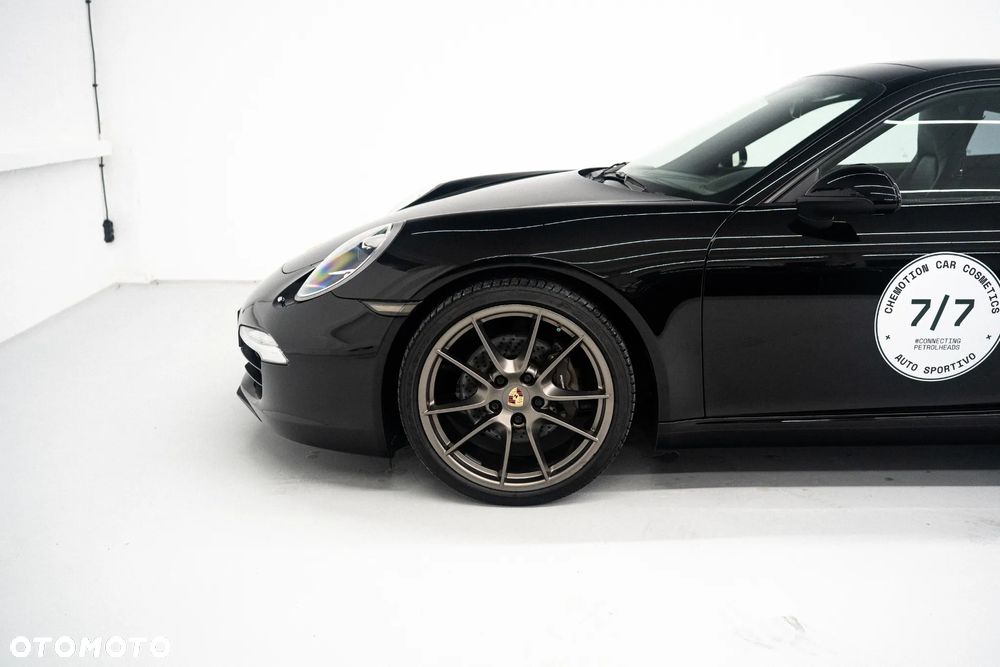 Porsche 911 Carrera PDK Black Edition - 3