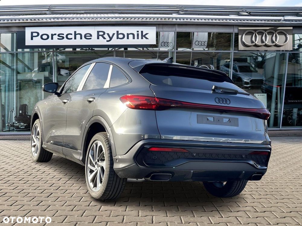 Audi Q5 Sportback - 3