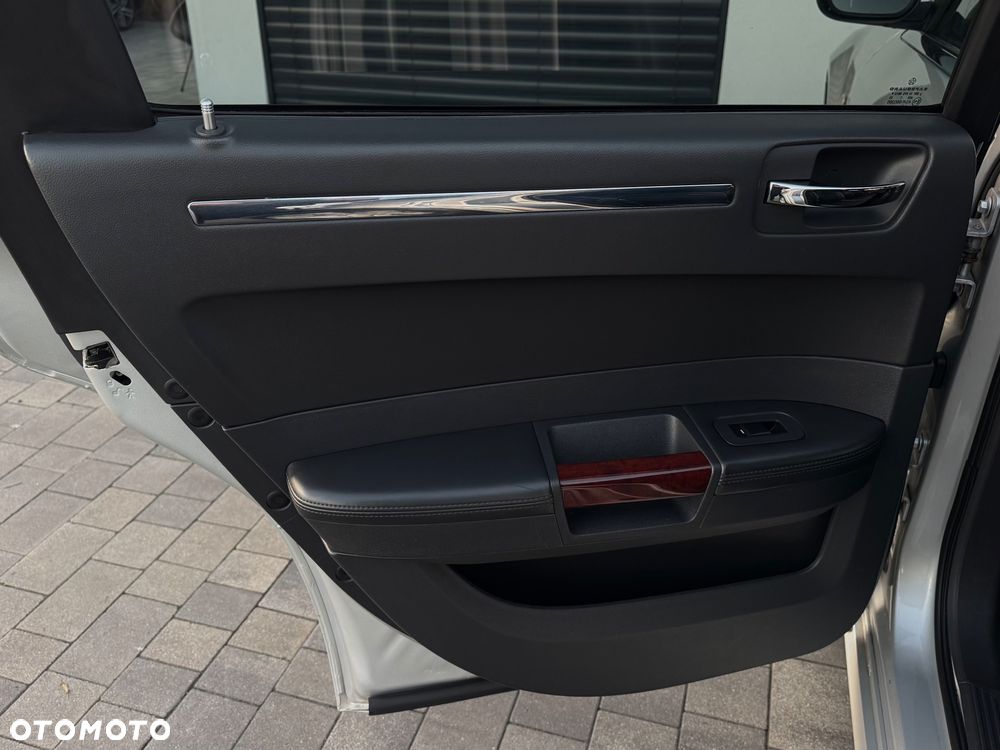 Chrysler 300C 3.0 CRD DPF Automatik - 35