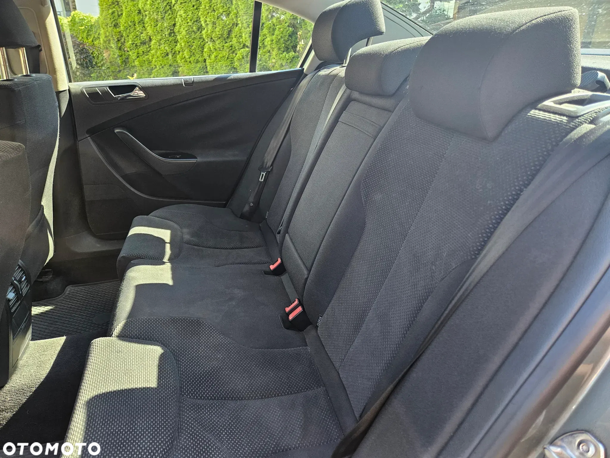 Volkswagen Passat 2.0 TDI Comfortline - 13