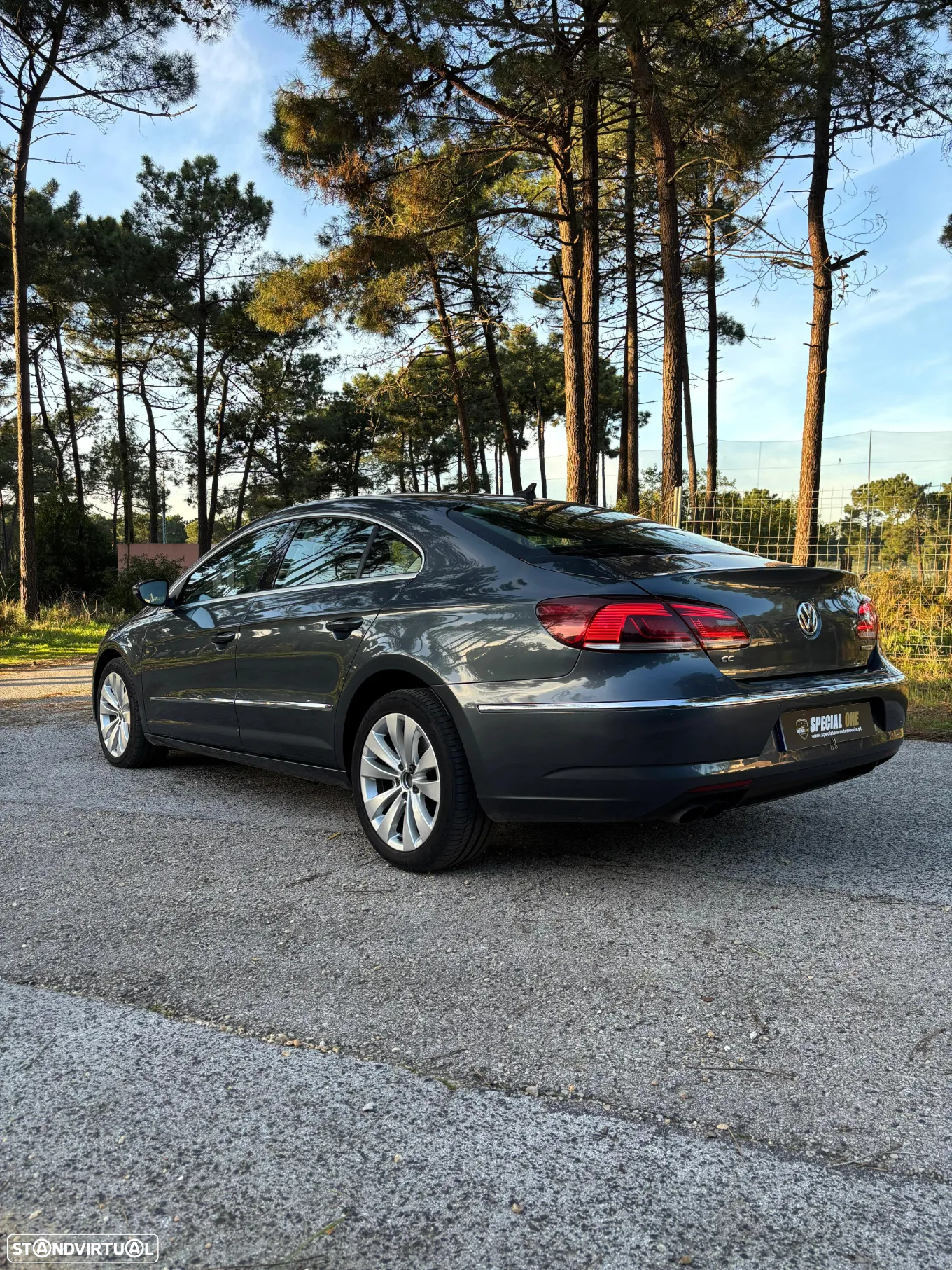 VW Passat CC 2.0 TDi Blue DSG - 5