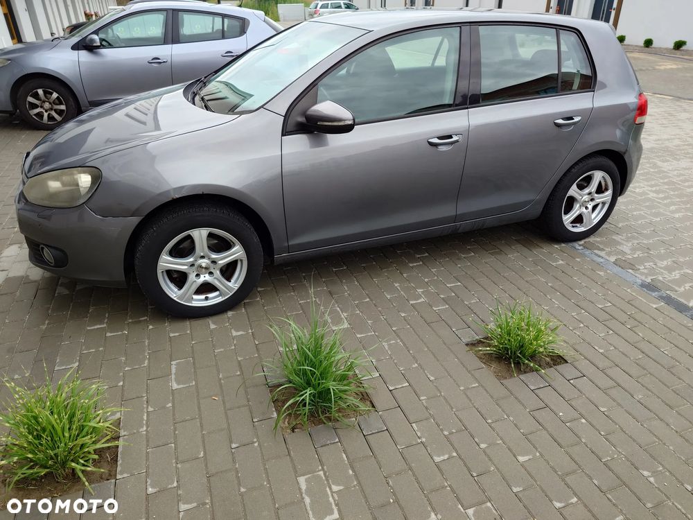 Volkswagen Golf 1.6 Comfortline - 16
