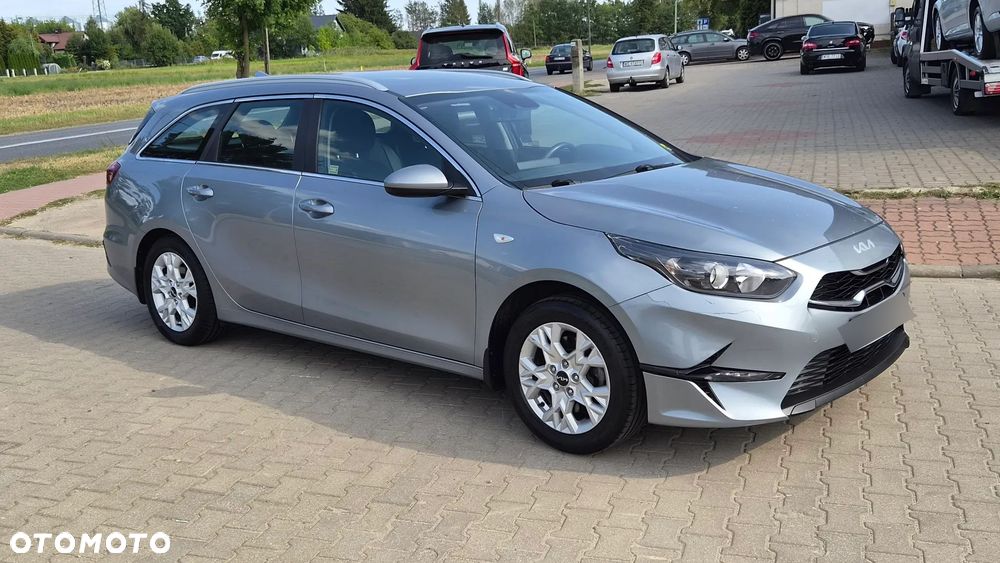 Kia Ceed 1.5 T-GDI Business Line Plus - 4