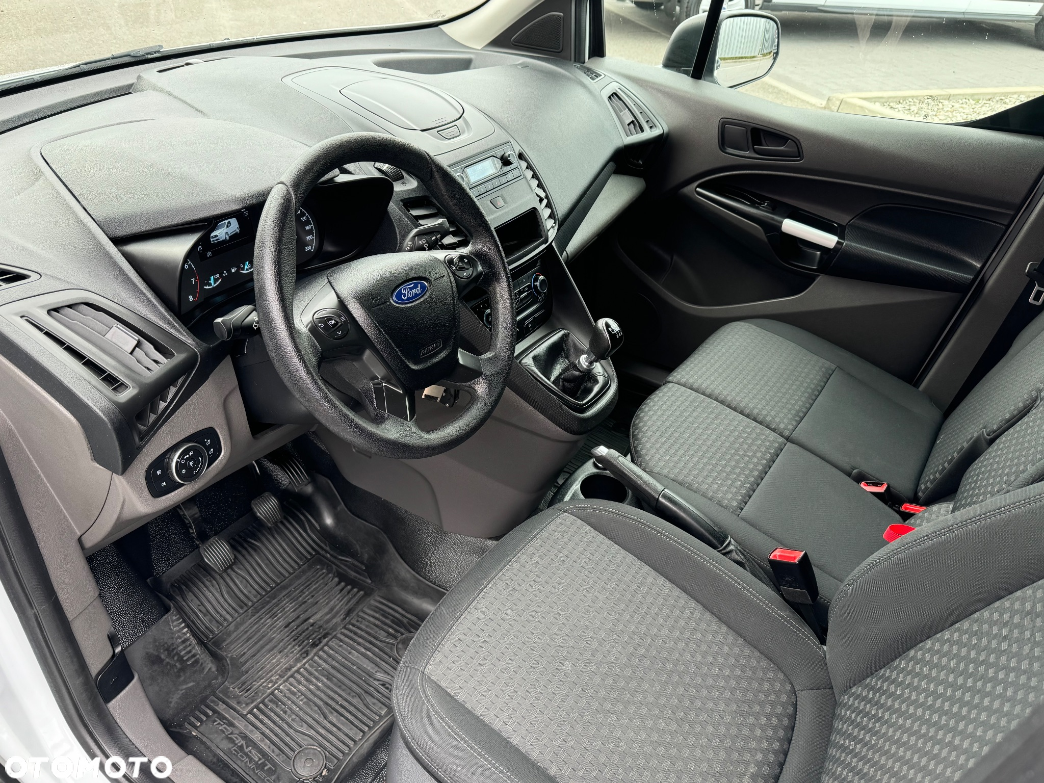 Ford Transit Connect - 5
