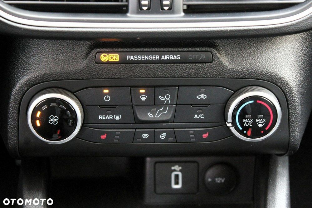 Ford Focus 1.0 EcoBoost Connected - 16