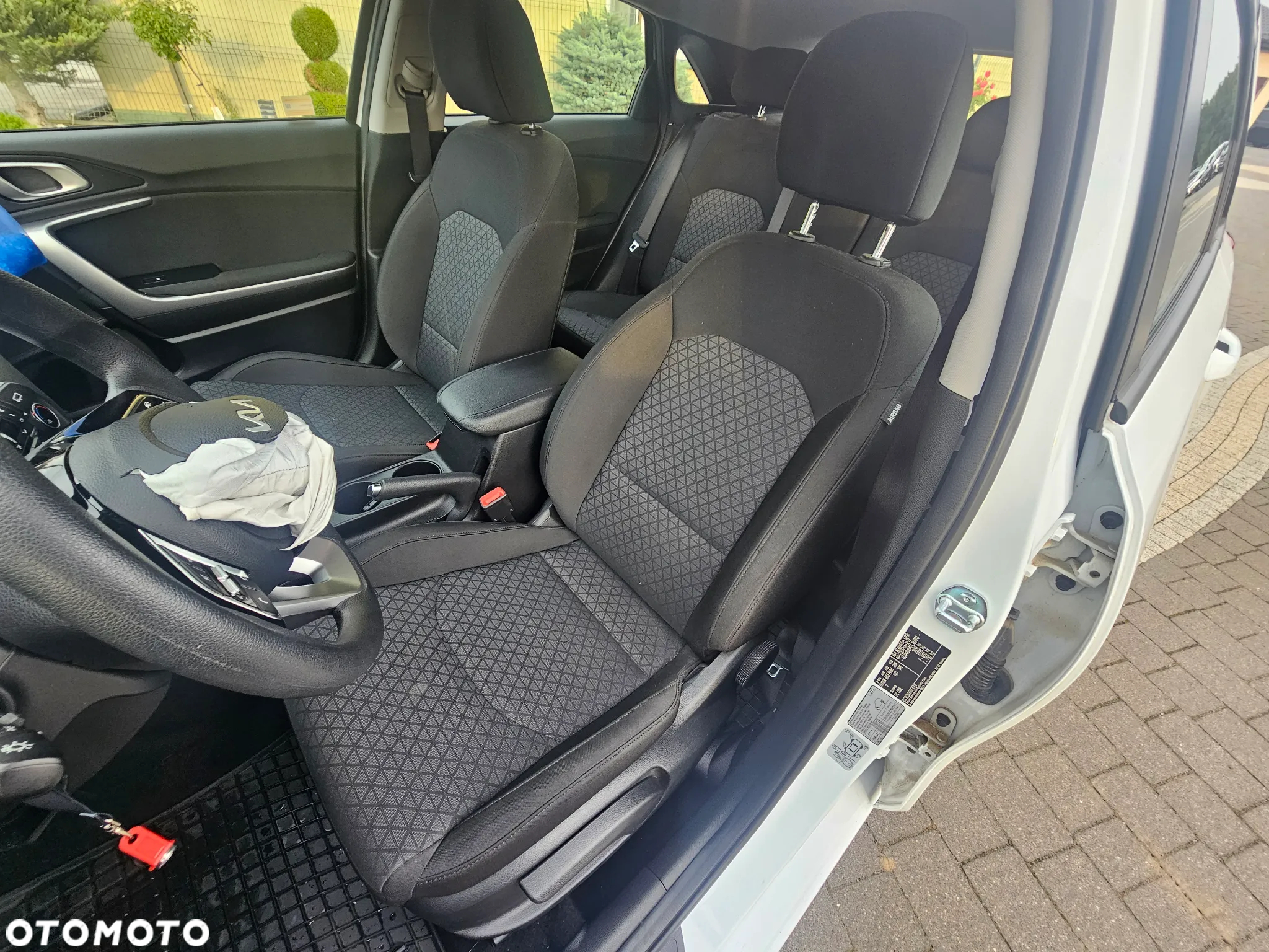 Kia Ceed 1.5 T-GDI S - 17