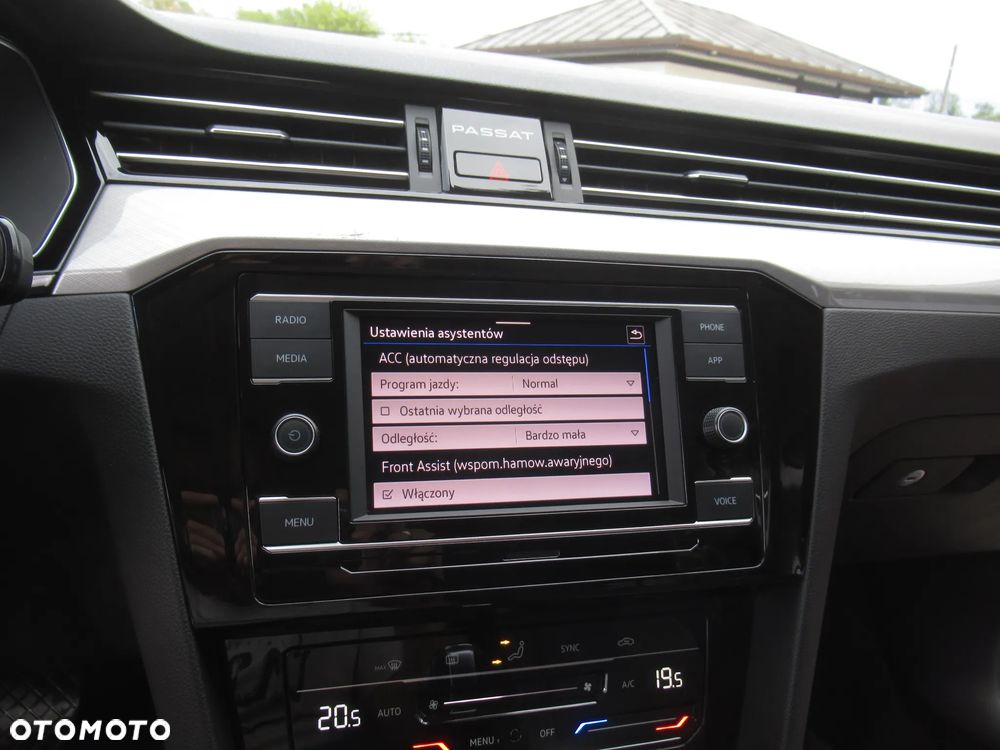 Volkswagen Passat 2023