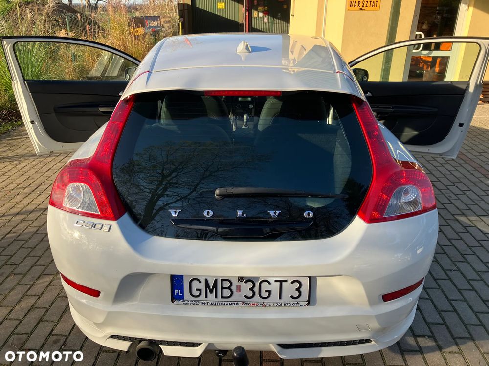 Volvo C30 D2 R-Design - 4