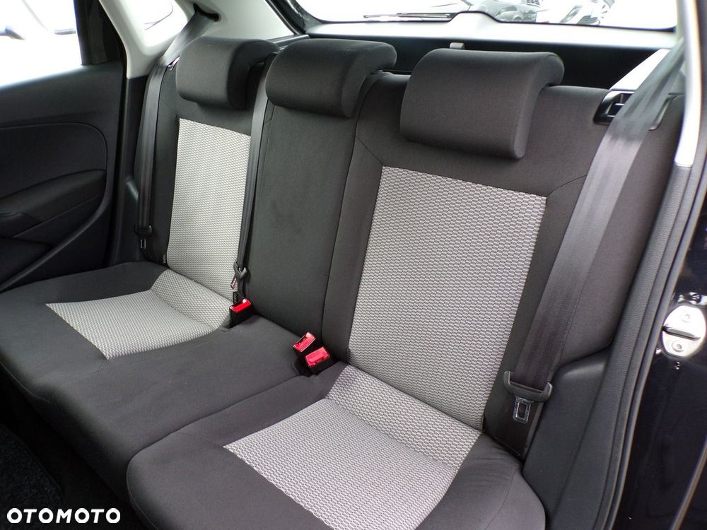 Volkswagen Polo - 16