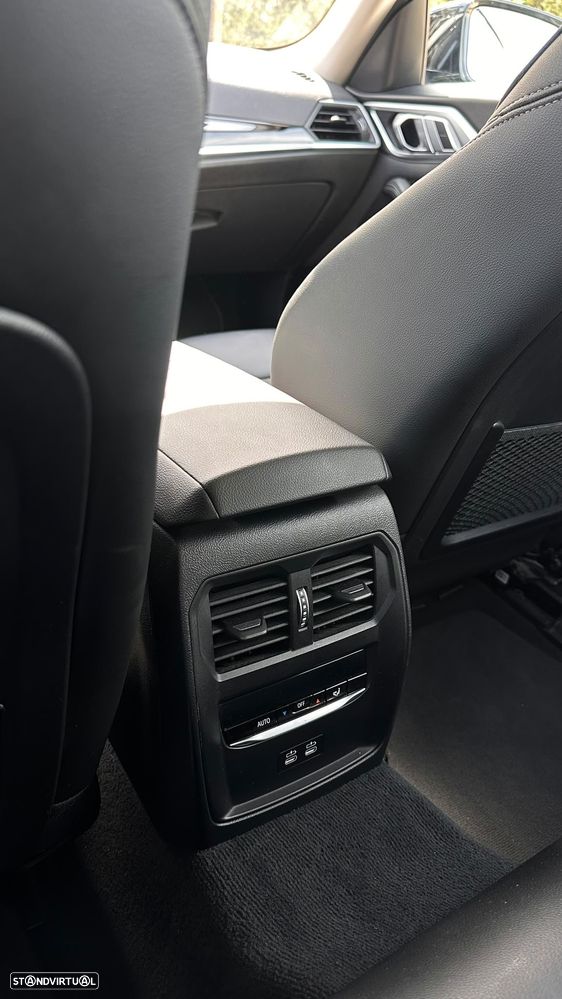 BMW i4 eDrive40 - 23