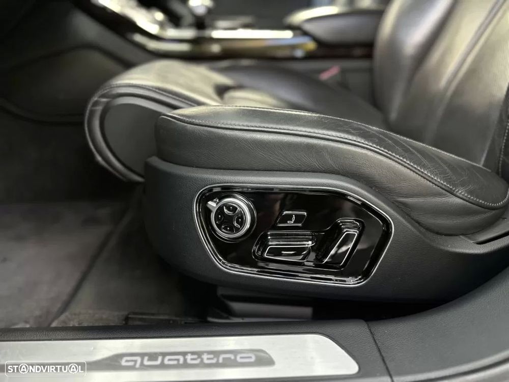 Audi A8 3.0 TDI V6 quattro Clean Exclusive - 15