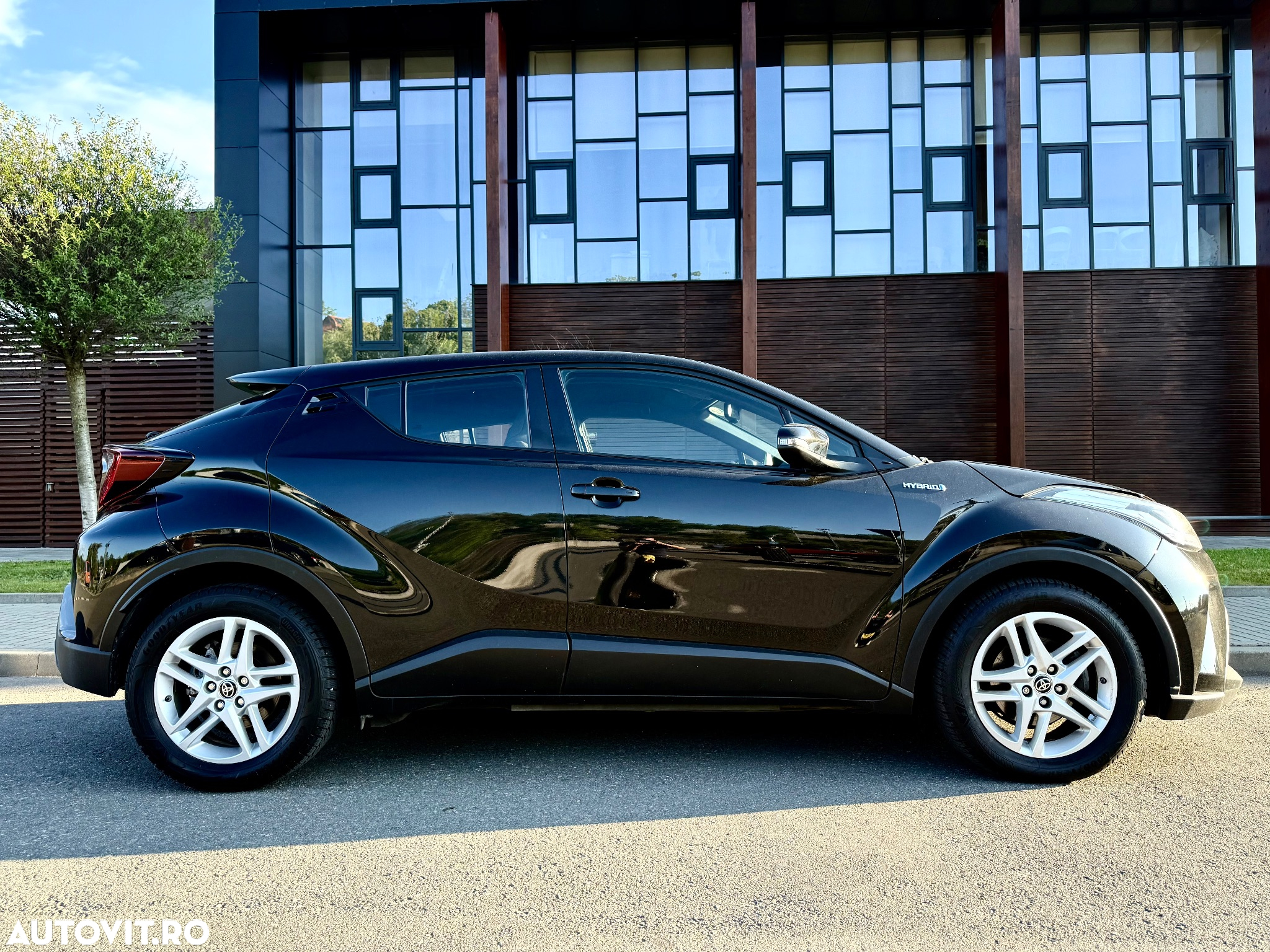 Toyota C-HR 2.0 HSD 184 CP 4x2 CVT C-ult Style - 5