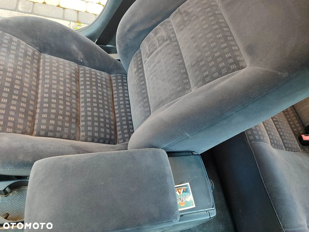 Volkswagen Passat 1.8T - 23