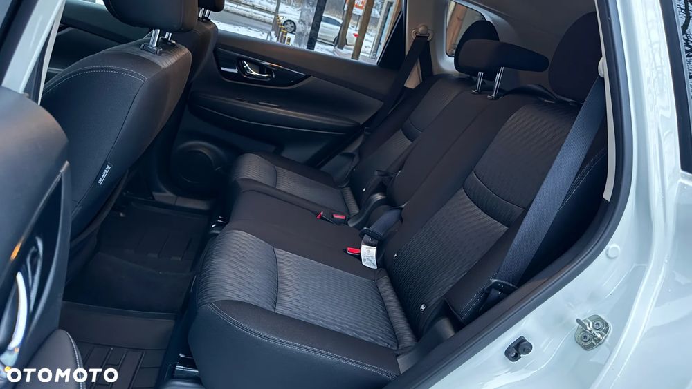 Nissan X-Trail 1.3 DIG-T N-Connecta 2WD DCT - 19