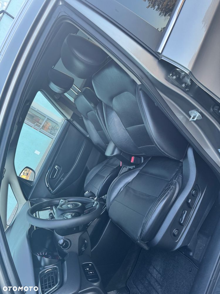 Kia Carens 1.7 CRDi Edition 7 - 18