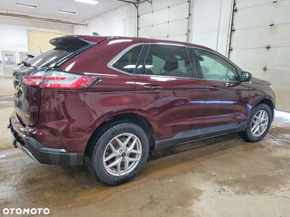 Ford Edge - 4