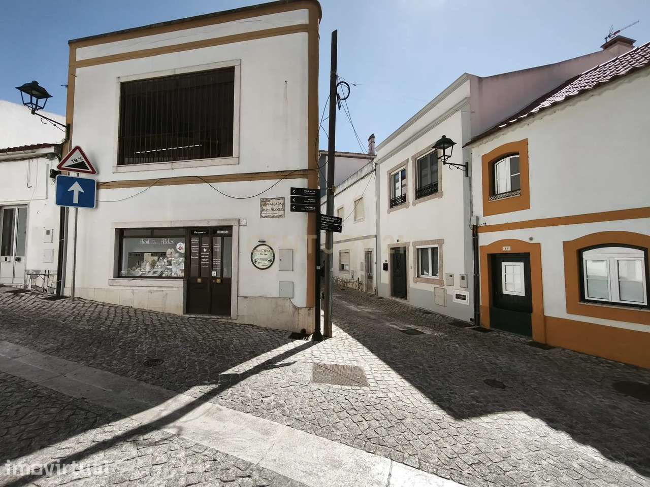Edifício Moderno em Alenquer com Óptimas Características - Grande imagem: 4/14