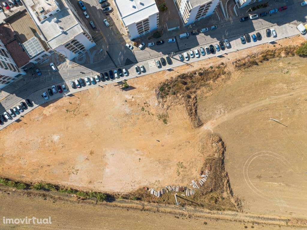 Terreno Urbano com 12 lotes individuais em Lagoa - Grande imagem: 2/36