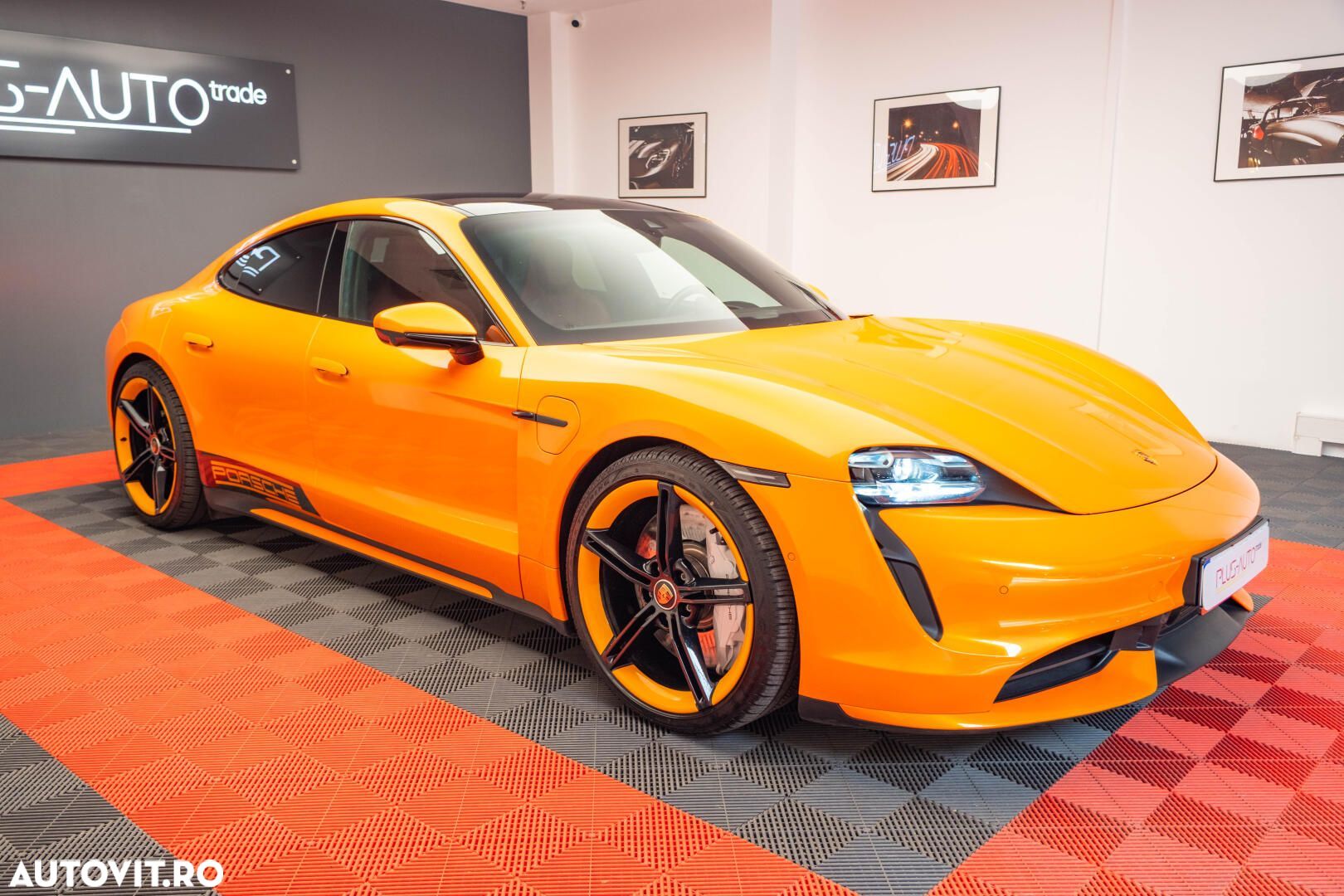 Porsche Taycan - 1