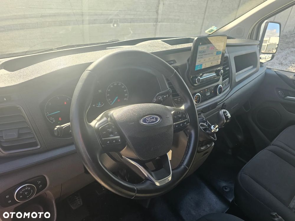 Ford TRANSIT CUSTOM - 8